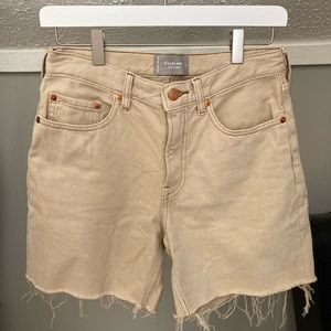 Everlane Denim Shorts // Bone Size 25